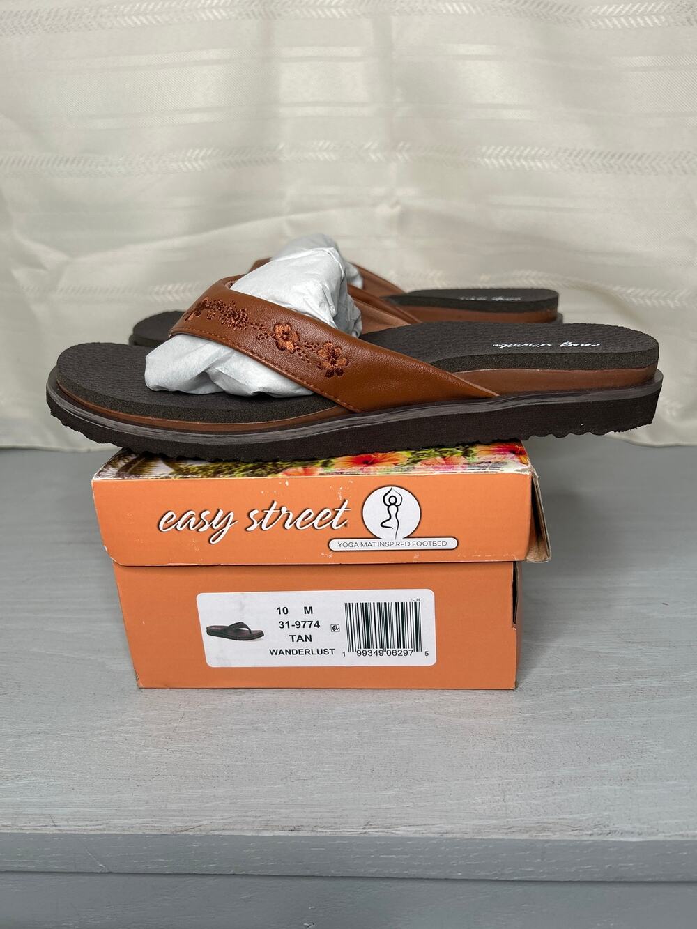 Easy Street Wanderlust Thong Sandals Tan Womens Size 10M